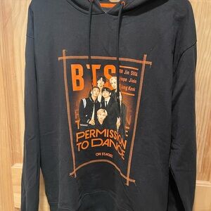 BTS Permission to Dance On Stage LA Hoodie Women’s Size XL